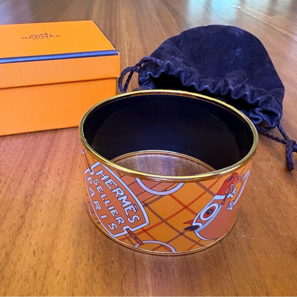 Hermès Sellier Paris Equestrian Orange Bracelet - Gold Trim and Black Interior. - Picture 2 of 4